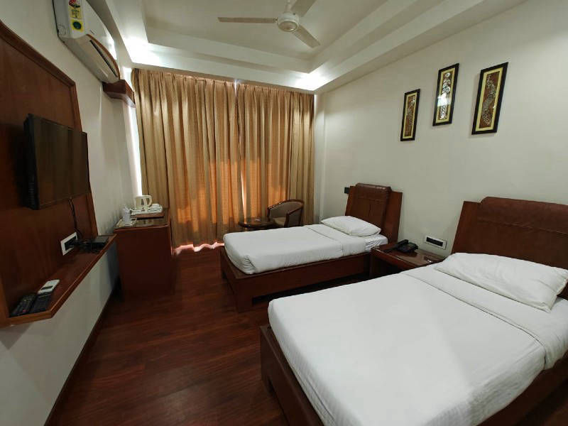 Deluxe Room - Hotel Gold Panipat