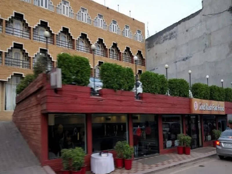 Hotel Gold Panipat exterior